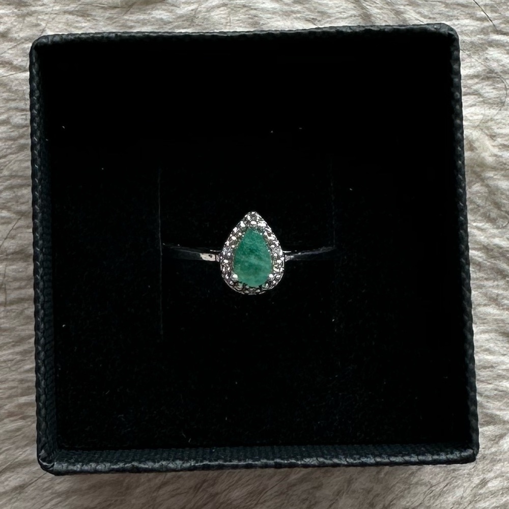Sterling Silver Pear Shaped Diamond Accent Ring